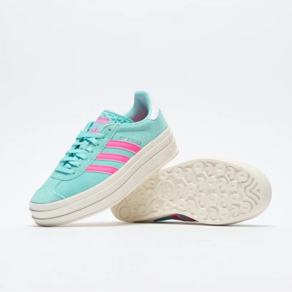 Adidas Tennis Shoes